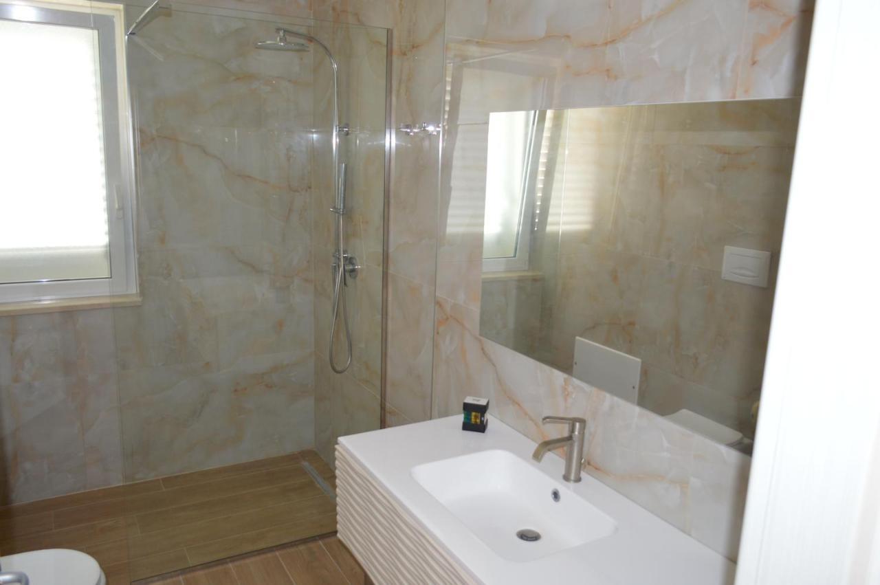 Villa Baia Dei Gruccioni Trani Luaran gambar