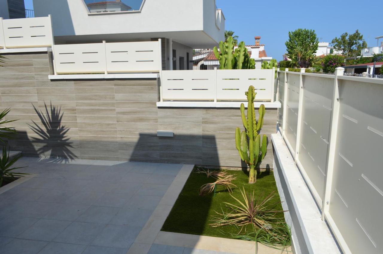 Villa Baia Dei Gruccioni Trani Luaran gambar